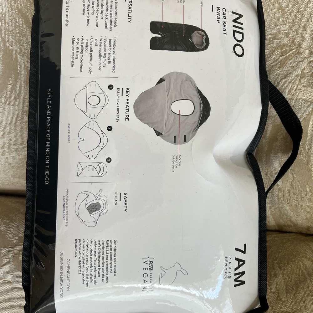 7AM Enfant Nido Car Seat Wrap - Black and Gray